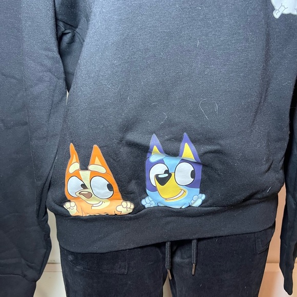 Black Bluey Sweatshirt - Picture 2 of 6